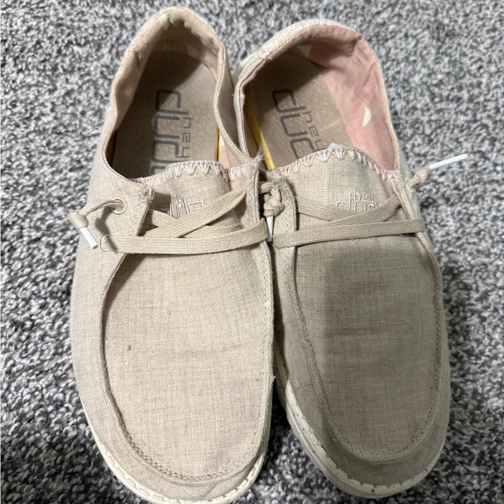HEY DUDE Women’s Wendy Dusty Inca Loafers size 9